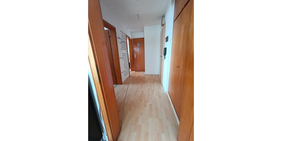 Dachgeschoßwohnung Walldorf - 3 Zimmer, 52 m&sup2;, 620&euro; | Angebot:26537322