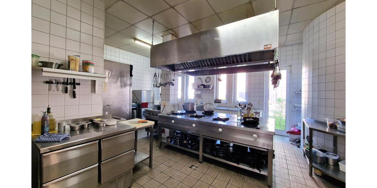 Top-Gelegenheit: Eingeführtes Familienrestaurant mit Inventar & Stammkundschaft abzugeben - Gewerbeobjekt Reilingen | Angebot:26709372