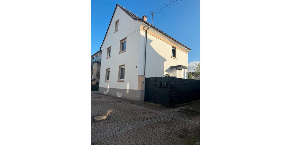 Dachgeschoßwohnung Ludwigshafen am Rhein Edigheim - 1 Zimmer, 50 m&sup2;, 600&euro; | Angebot:25509789