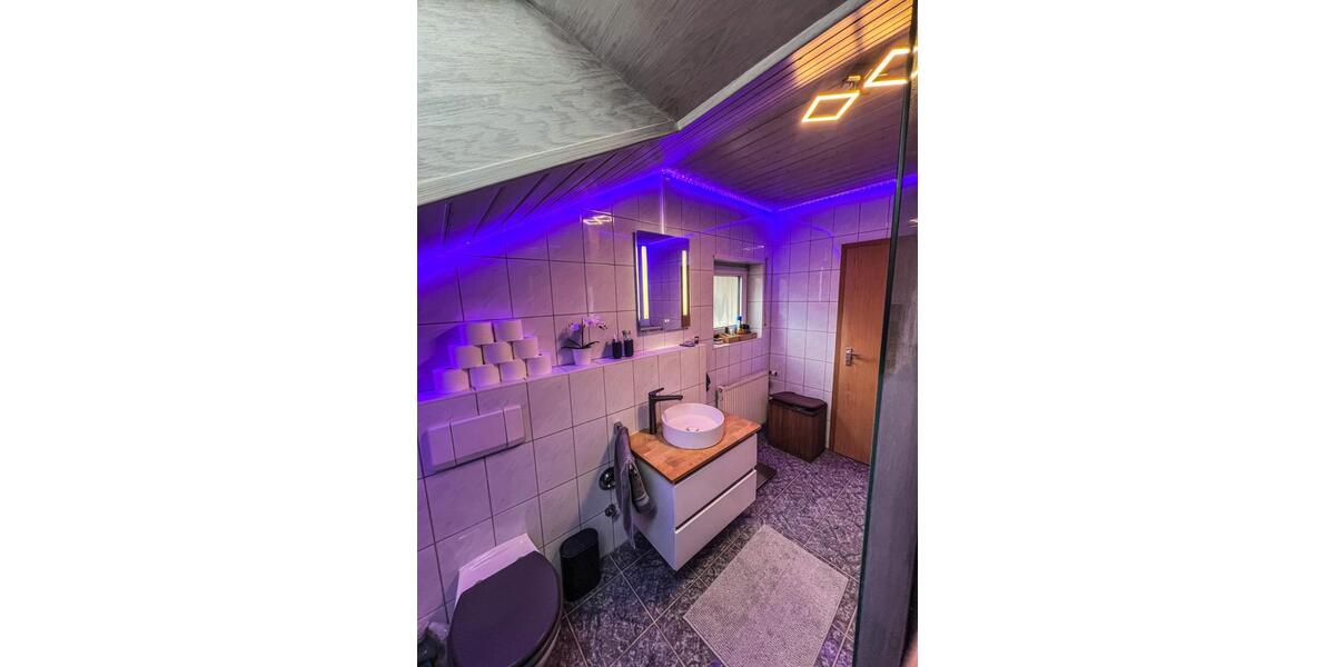 Erstklassige möblierte Wohnung in ruhiger Lage zu vermieten 3 zimmer