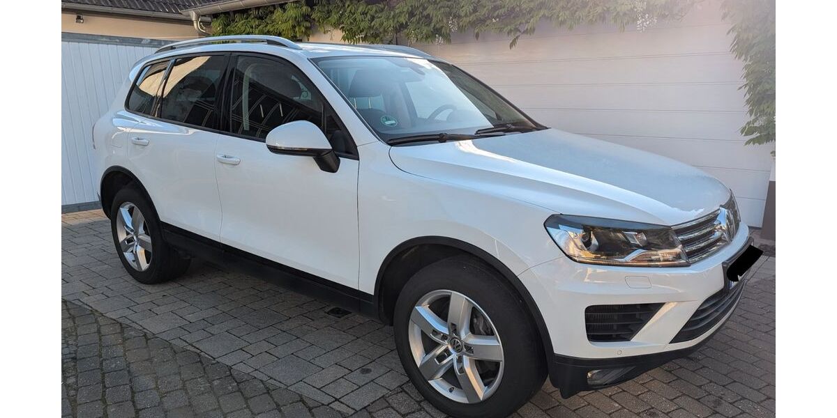 VW Touareg 104.189 km 23.300 &euro; Oberhausen-Rheinhausen 68794