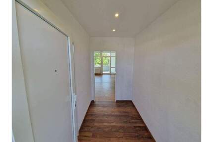 RESERVIERT - Neu, Balkon, TG, Top-Lage - sofort einziehen oder vermieten 1 zimmer