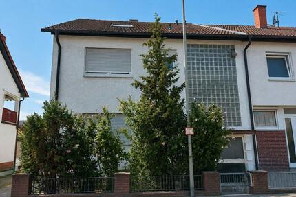Haus Mutterstadt - 7 Zimmer, 240 m&sup2;, 645.000&euro; | Angebot:27196353