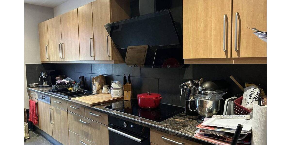 Etagenwohnung Brühl - 5 Zimmer, 140 m&sup2;, 1.450&euro; | Angebot:26857705