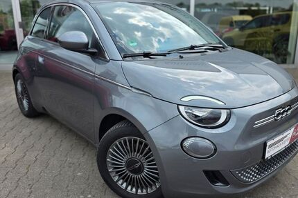 Fiat 500e 21.500 km 19.090 € Sinsheim 74889