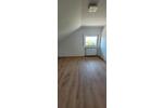 Dachgeschoßwohnung Östringen - 3 Zimmer, 68 m&sup2;, 1.000&euro; | Angebot:26670373