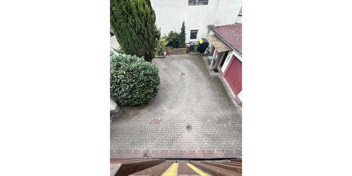 Großes Wohn-u. Geschäftshaus in Fußgängerzone, 2 Garagen, zusätzlich Hofbereich mit Wohnhaus überbaubar, gesicherte Mieteinnahmen... 1 zimmer