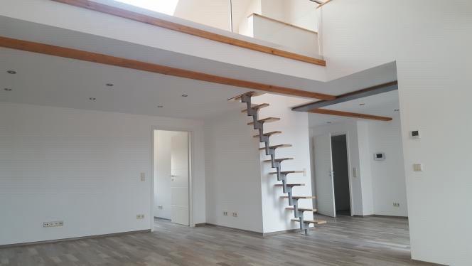 Maisonettenwohnung Ludwigshafen am Rhein Ludwigshafen-Hemshof - 2 Zimmer, 90 m&sup2;, 1.250&euro; | Angebot:26313779
