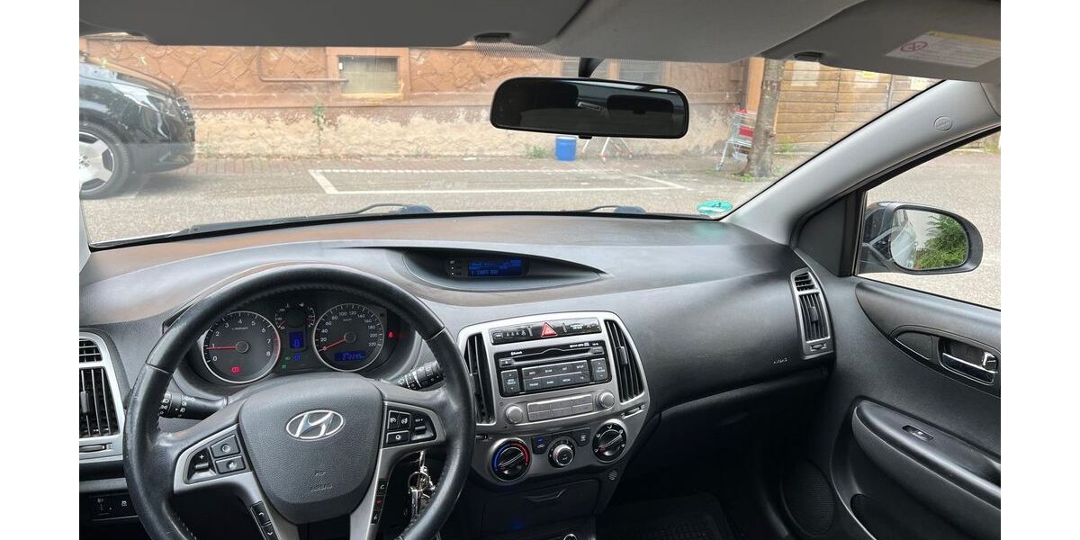 Hyundai i20 212.000 km 3.300 &euro; Leimen 69181