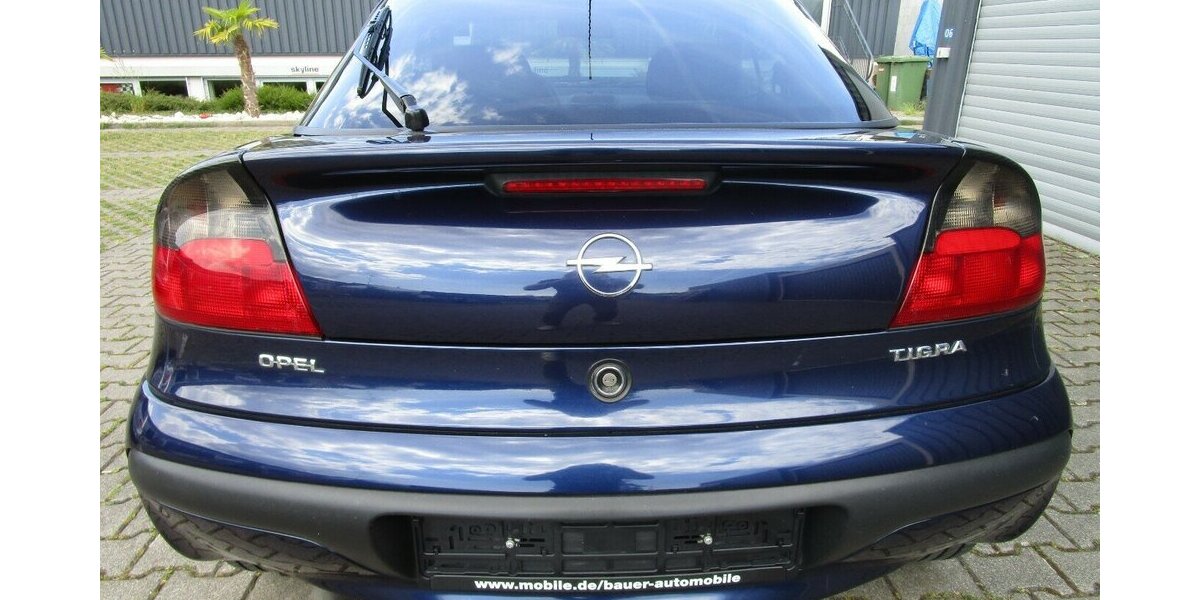 Opel Tigra 1.4 16V Automatik mit nur 41.900 Kilometer 41.900 km 8.985 € Hirschberg 69493
