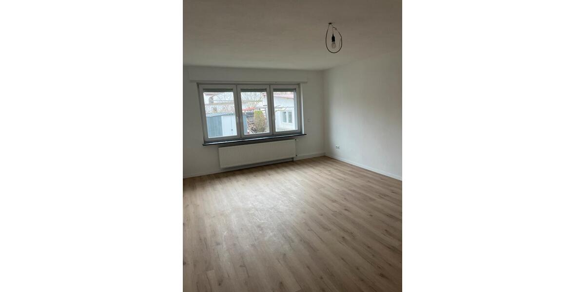 Erdgeschoßwohnung Mannheim Rheinau - 3 Zimmer, 75 m&sup2;, 1.300&euro; | Angebot:25422853