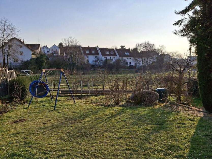 Sehr gut gepflegtes Dreifamilienhaus!