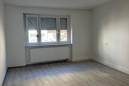 Wohnung Ludwigshafen am Rhein Ludwigshafen-Hemshof - 3 Zimmer, 96 m&sup2;, 1.800&euro; | Angebot:25876504