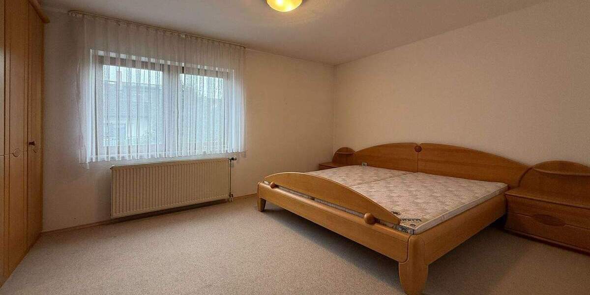 Gepflegtes, renovierungsbedürftiges Reihenmittelhaus in ruhiger und zentraler Lage von Leimen 5 zimmer