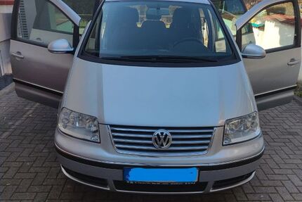 VW Sharan 205.500 km 2.850 &euro; Forst 76694