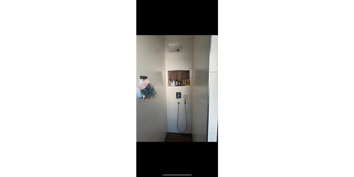 Sanierte 4 Zimmer Wohnung 115qm 4 zimmer