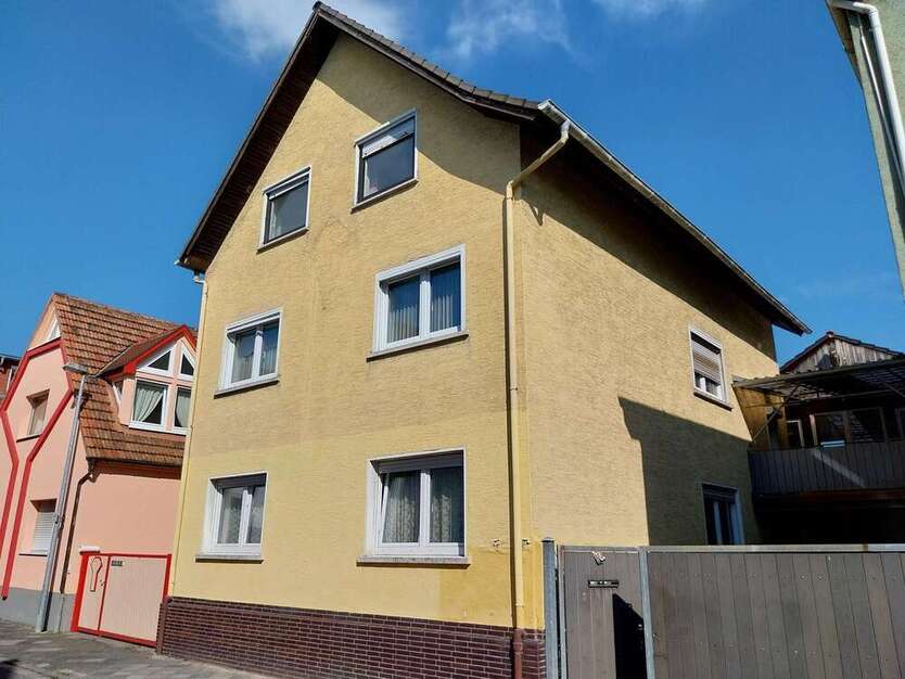 Haus zum Kaufen in Bürstadt 349.000 € 201 m²