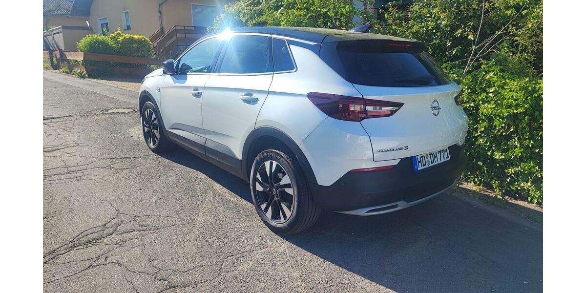 Opel Grandland (X) 94.500 km 13.750 &euro; Wilhelmsfeld 69259