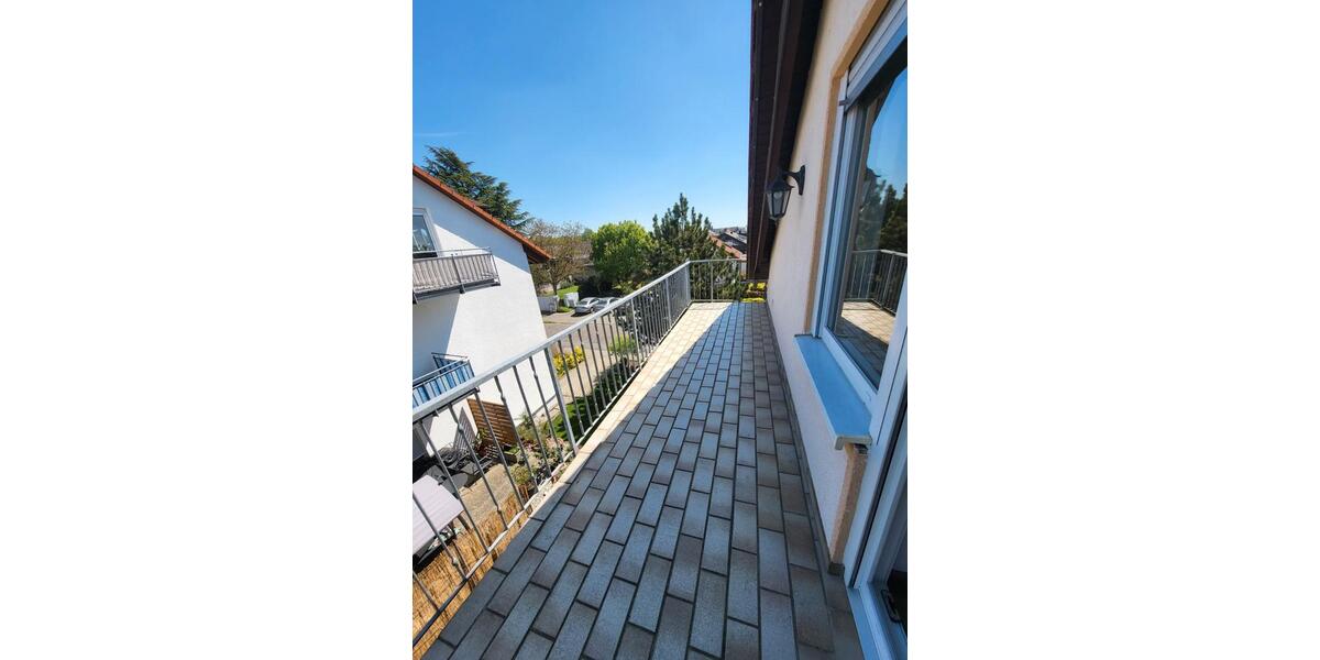 Dachgeschoßwohnung Waghäusel - 3 Zimmer, 76 m&sup2;, 900&euro; | Angebot:26312711