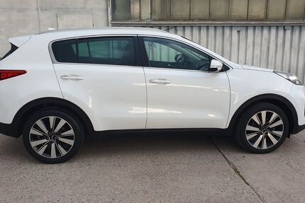 Kia Sportage 63.100 km 14.000 &euro; Neuhofen 67141