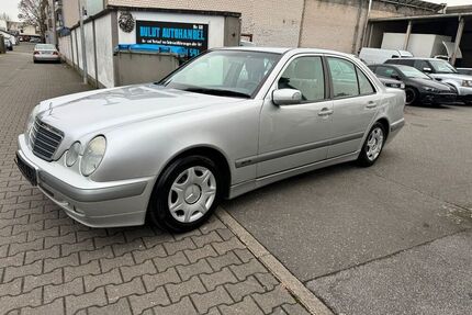 Mercedes E 200