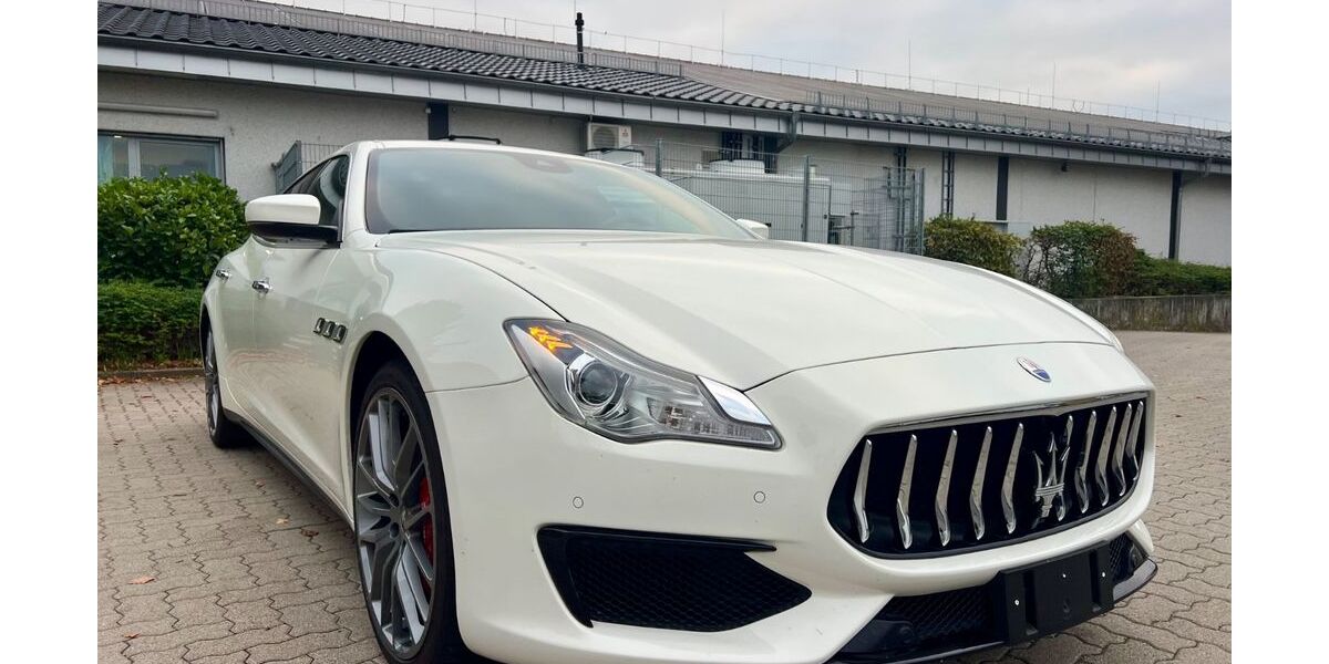 Maserati Quattroporte 38.000 km 35.999 &euro; Eppelheim 69214