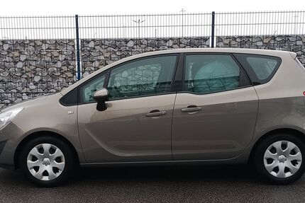 Opel Meriva 214.300 km 2.400 &euro; Weinheim 69469