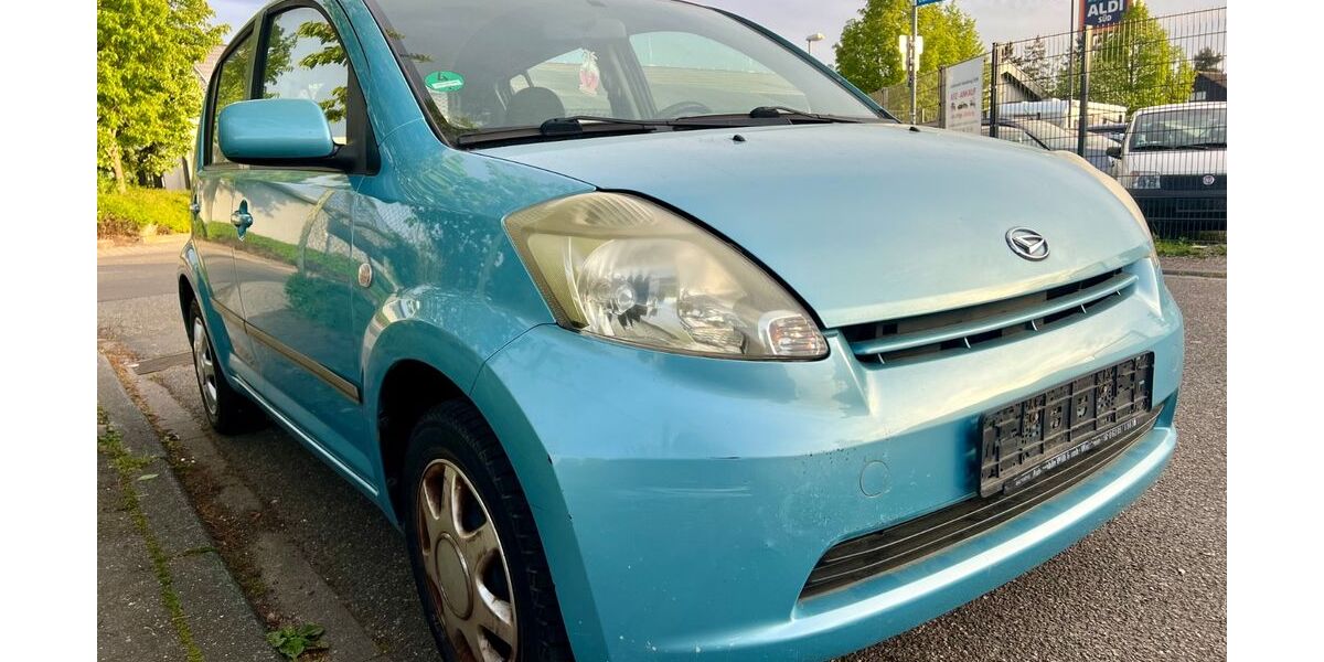 Daihatsu Sirion 132.000 km 1.990 &euro; Eppelheim 69214