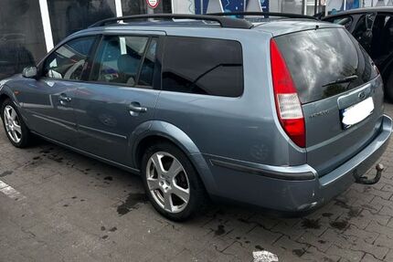 Ford Mondeo 260.000 km 950 &euro; Altlußheim 68804