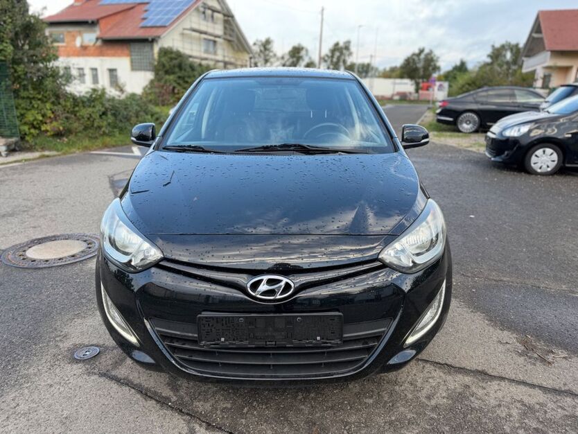 Hyundai i20 141.000 km 5.555 € Speyer 67346