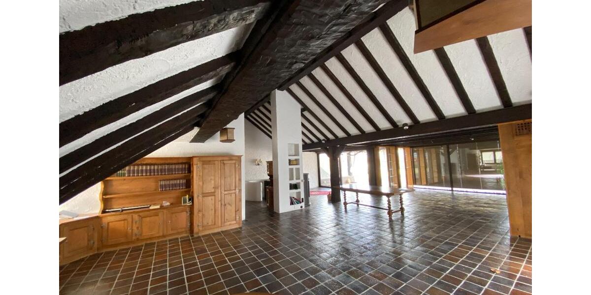 Zwei Wohnungen im Paket (260qm) – Luxus-DG-Wohnung + 2-Zi-Wohnung 5 zimmer