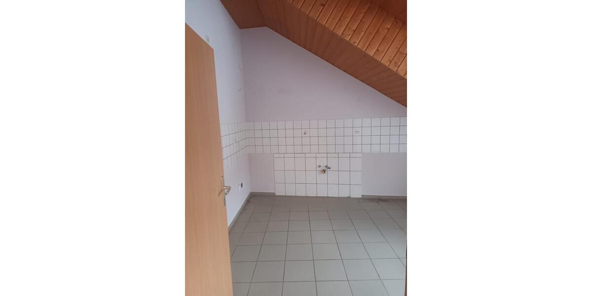 Etagenwohnung Weinheim - 2 Zimmer, 67 m&sup2;, 770&euro; | Angebot:26395521