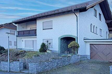 Freistehendes, großzügiges 2-FH mit Einliegerwohnung in Feldrandlage in NeckargemündMückenloch 5 zimmer