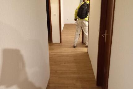 Renovierte, ruhige 2 ZKB-Wohnung mit Süd-Balkon - WG tauglich 1 zimmer