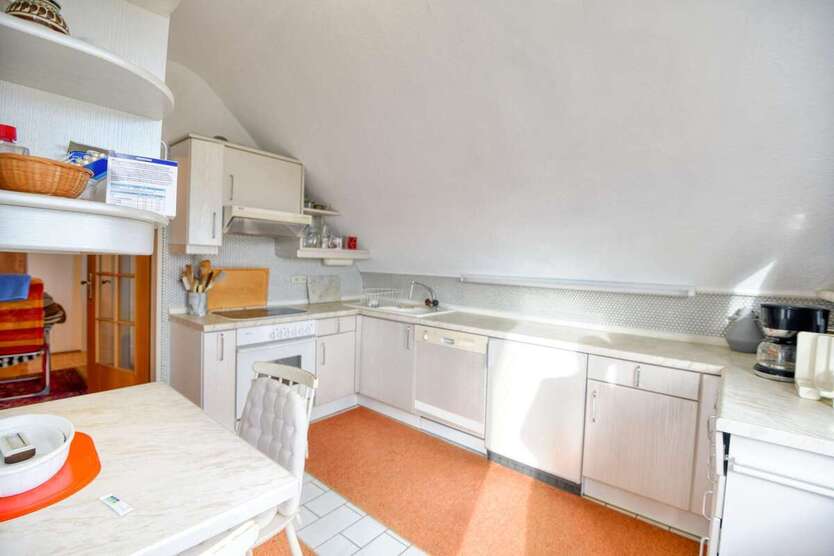 3 ZKB DG & 2 ZKB Souterrain Whg Sofort beziehbar Garage & 2 Stellplätze inkl 5 zimmer