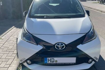 Toyota Aygo (X) 130.000 km 5.300 &euro; Heidelberg 69124