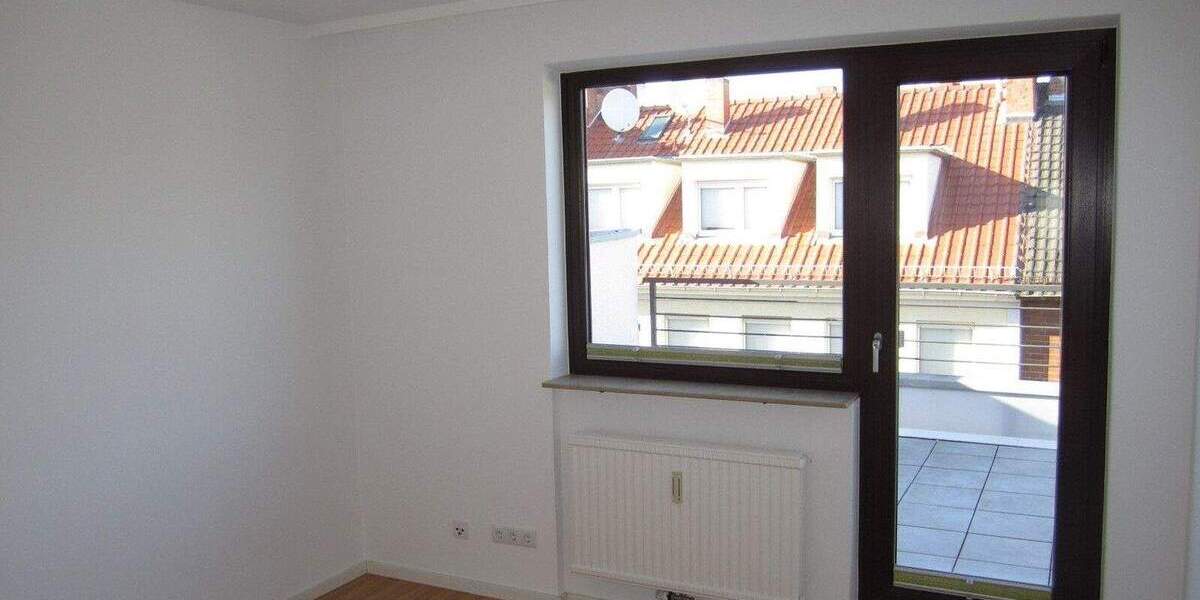 Etagenwohnung Ludwigshafen am Rhein Süd - 3 Zimmer, 102 m&sup2;, 179.000&euro; | Angebot:24334055