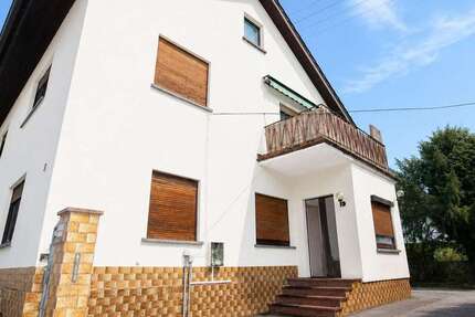 Haus Sandhausen - 8 Zimmer, 181 m&sup2;, 450.000&euro; | Angebot:26985928