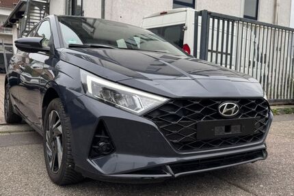 Hyundai i20 26.770 km 15.999 &euro; Hockenheim 68766