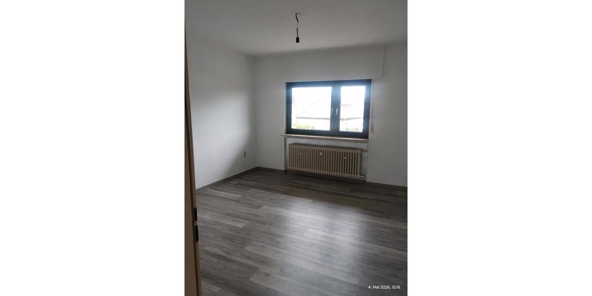Etagenwohnung Lorsch - 3 Zimmer, 80 m&sup2;, 900&euro; | Angebot:26427176