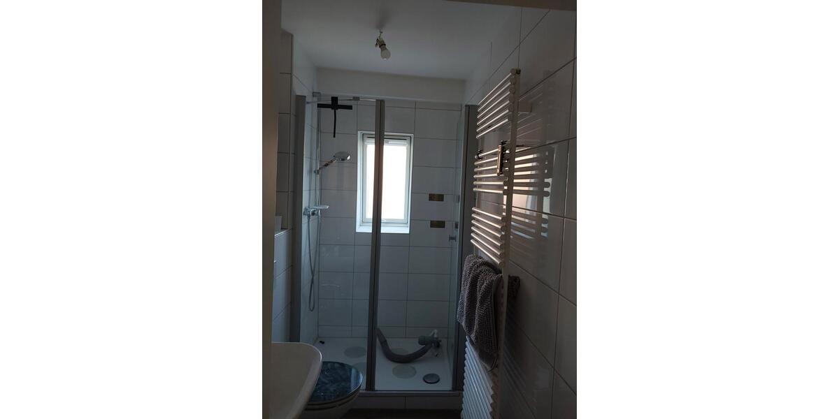 Dachgeschoßwohnung Laudenbach - 2 Zimmer, 63 m&sup2;, 900&euro; | Angebot:24672624