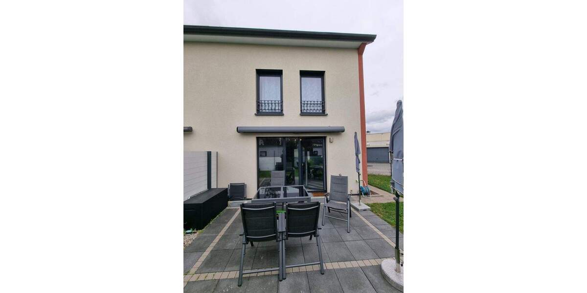 Schönes Reihenendhaus mit 4 Zimmern, Terrasse und Garten, von Privat, direkt in Weinheim 4 zimmer