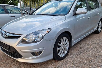 Hyundai i30 106.300 km 4.650 &euro; Mannheim 68199