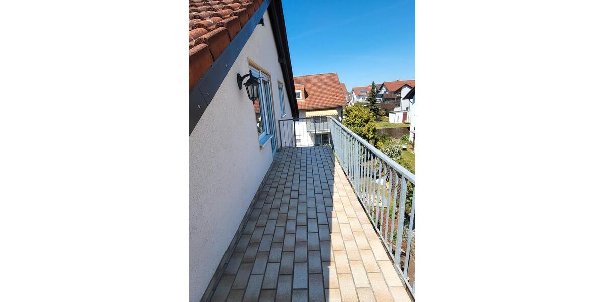 Dachgeschoßwohnung Waghäusel - 3 Zimmer, 76 m&sup2;, 900&euro; | Angebot:26312711