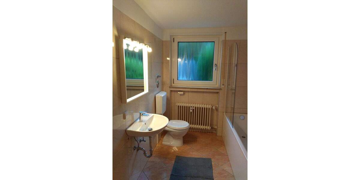 Etagenwohnung Leimen - 2 Zimmer, 66 m&sup2;, 990&euro; | Angebot:25572800