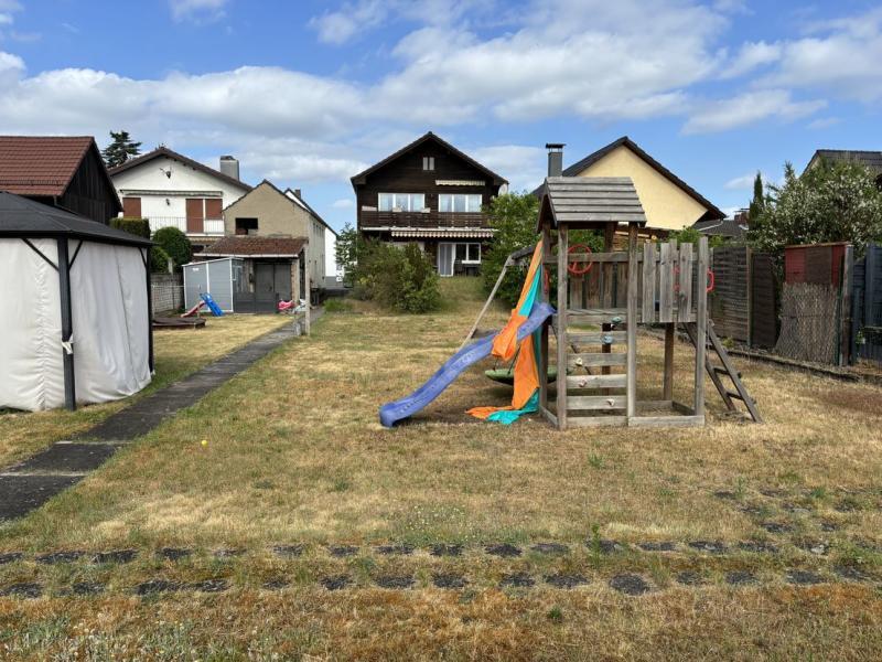 ObjNr:19718 - Freistehendes 2-Fam.Haus, sehr gepflegt, in angenehmen Wohngebiet in Lorsch 8 zimmer