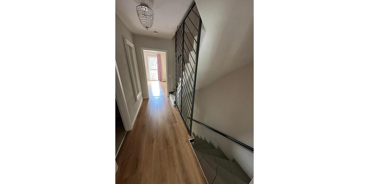 Reihenhaus Leimen - 5 Zimmer, 140 m&sup2;, 550.000&euro; | Angebot:26600758