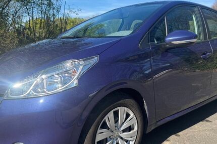 Peugeot 208 83.500 km 4.499 &euro; Mannheim 68199