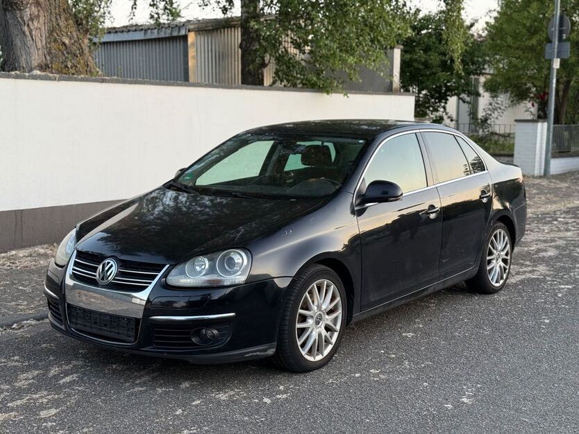 VW Jetta 211.000 km 1.549 € Speyer 67346
