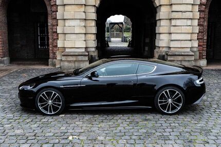 Aston Martin DBS